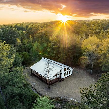 New Farmhouse-Chic Cabin With Hot Tub & Firepit Broken Bow Extérieur photo