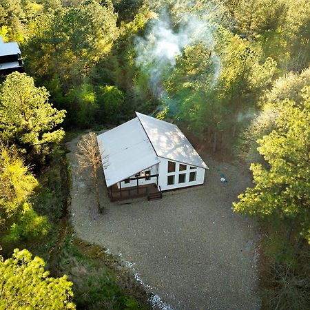 New Farmhouse-Chic Cabin With Hot Tub & Firepit Broken Bow Extérieur photo
