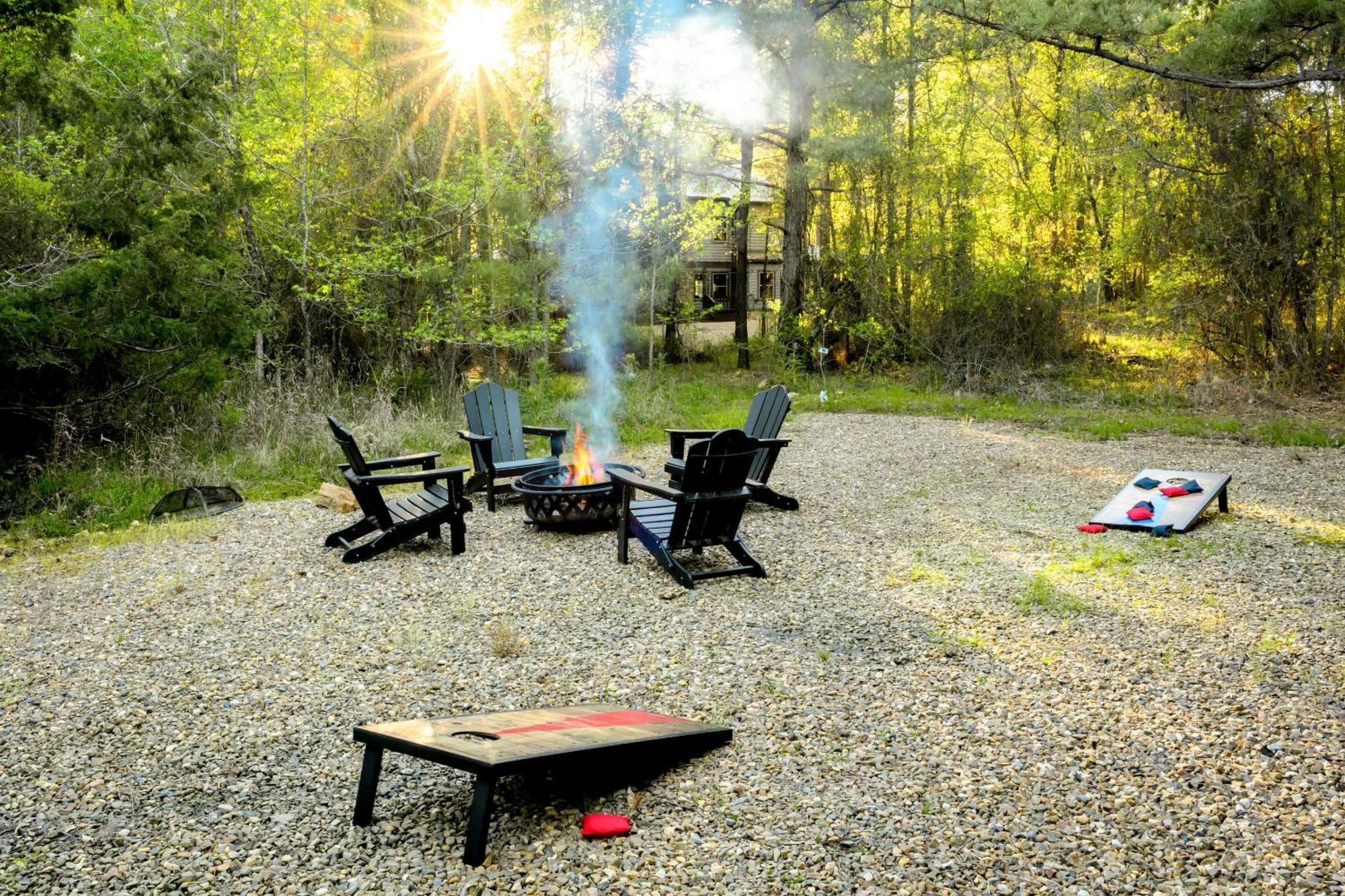 New Farmhouse-Chic Cabin With Hot Tub & Firepit Broken Bow Extérieur photo